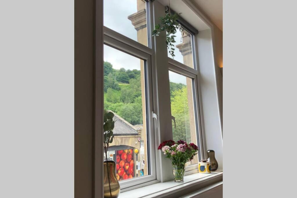 Stylish Studio Gem In The Heart Of Hebden Apartment Hebden Bridge Exterior foto